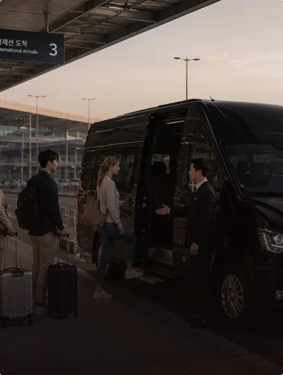 항공 승무원과 임직원 이동을 운영하는 공항 현장
